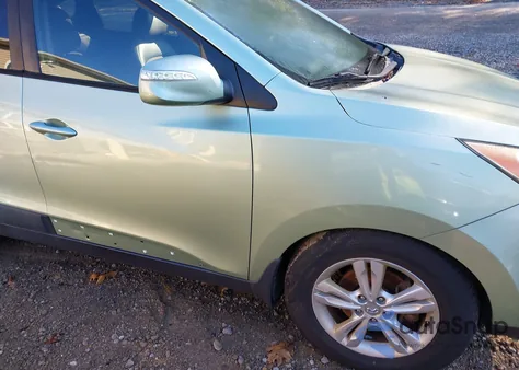 2013 Hyundai Tucson Gls from USA, damaged, VIN KM8JUCAC2DU582647